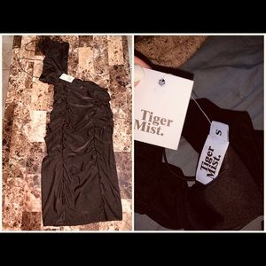 One shoulder black dress